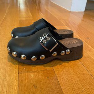 GANNI Studded buckled leather clogs
